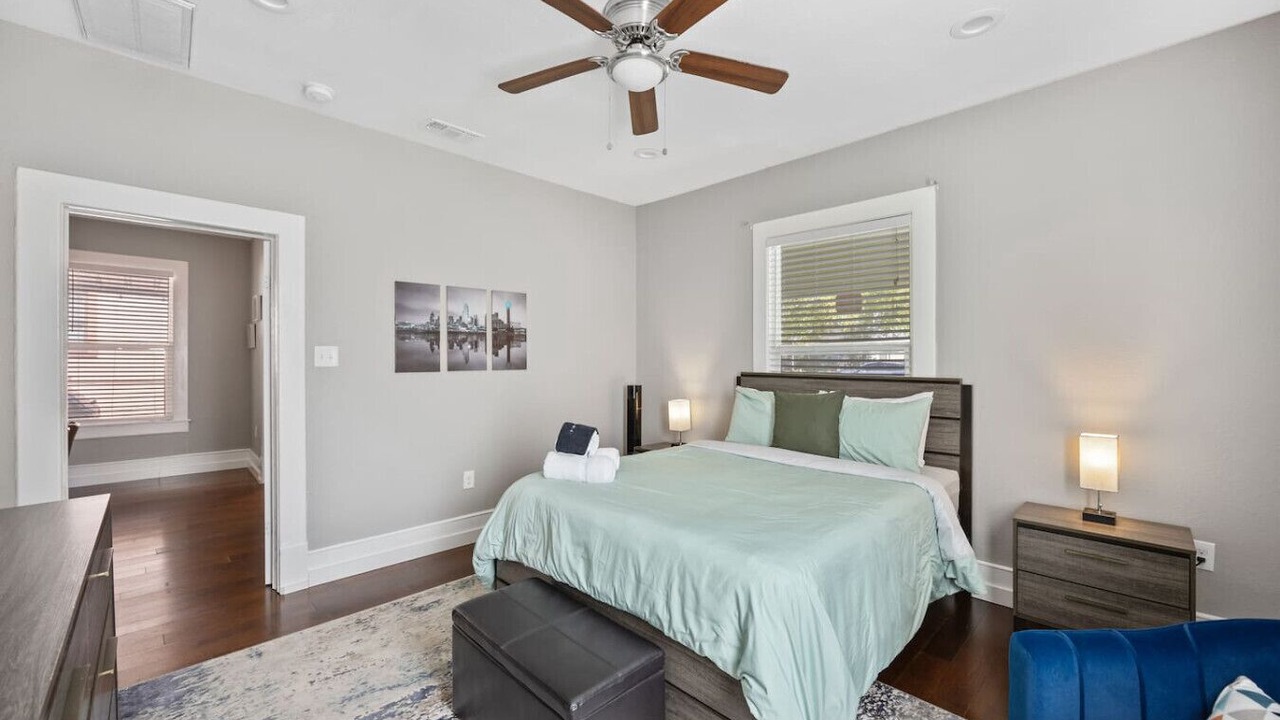 Photo of Bedroom in Oak Cliff