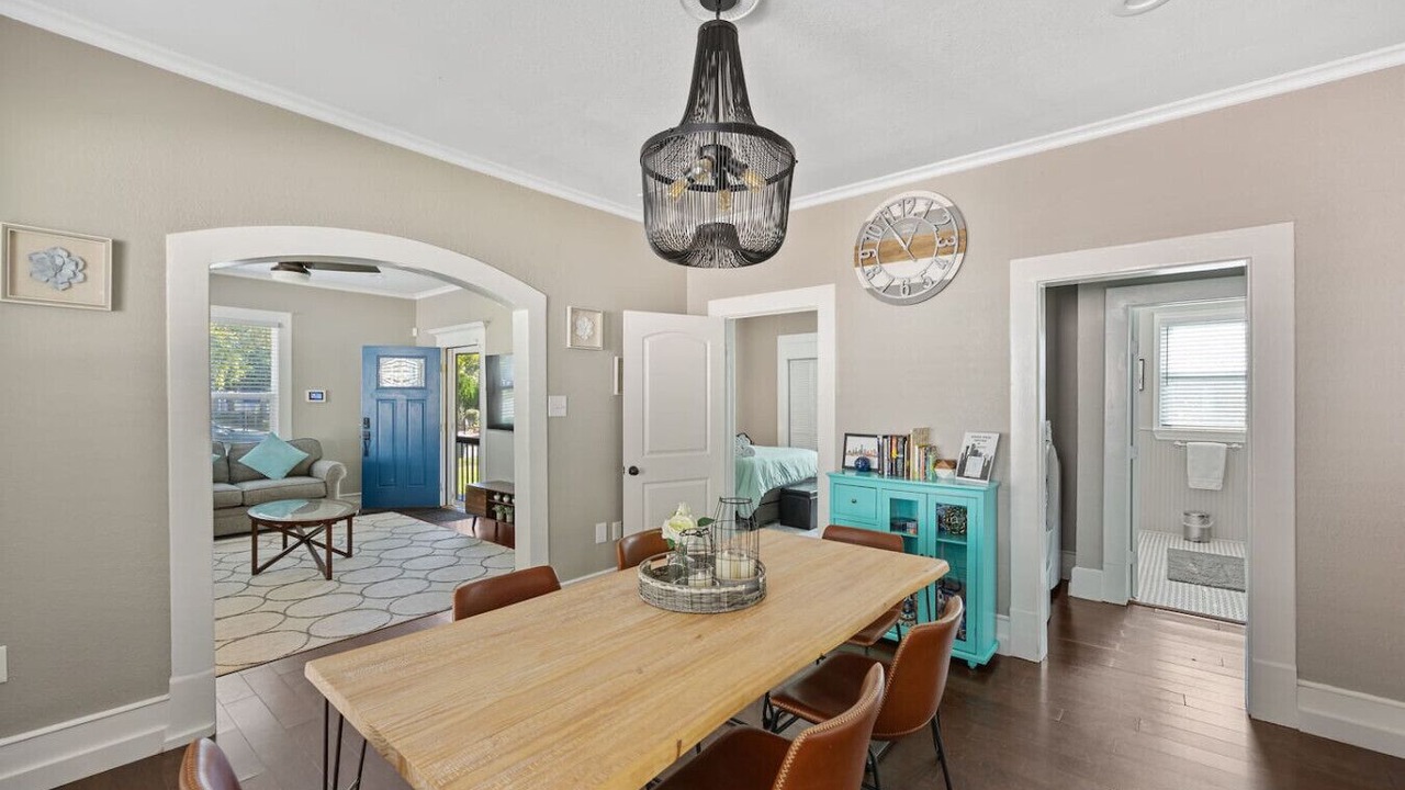 Photo of Bedroom in Oak Cliff
