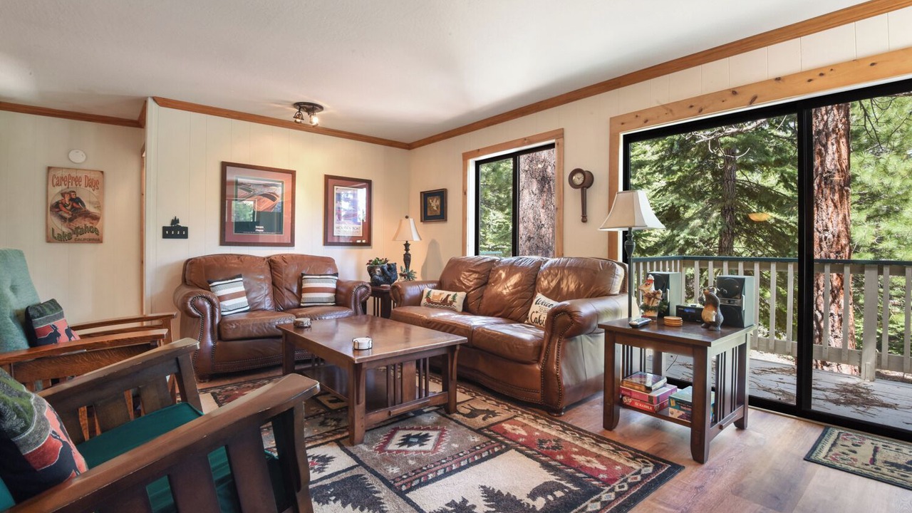 Photo of Livingroom in Carnelian Bay