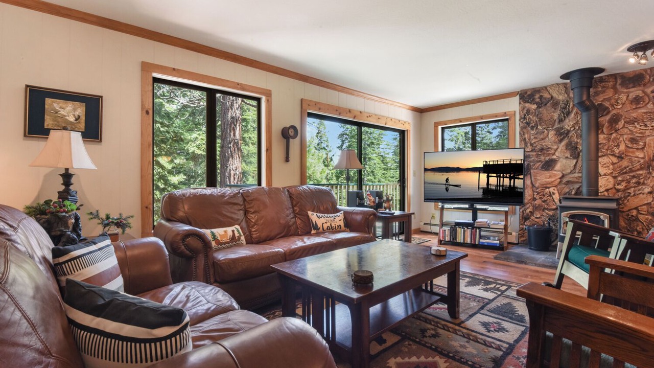 Photo of Livingroom in Carnelian Bay
