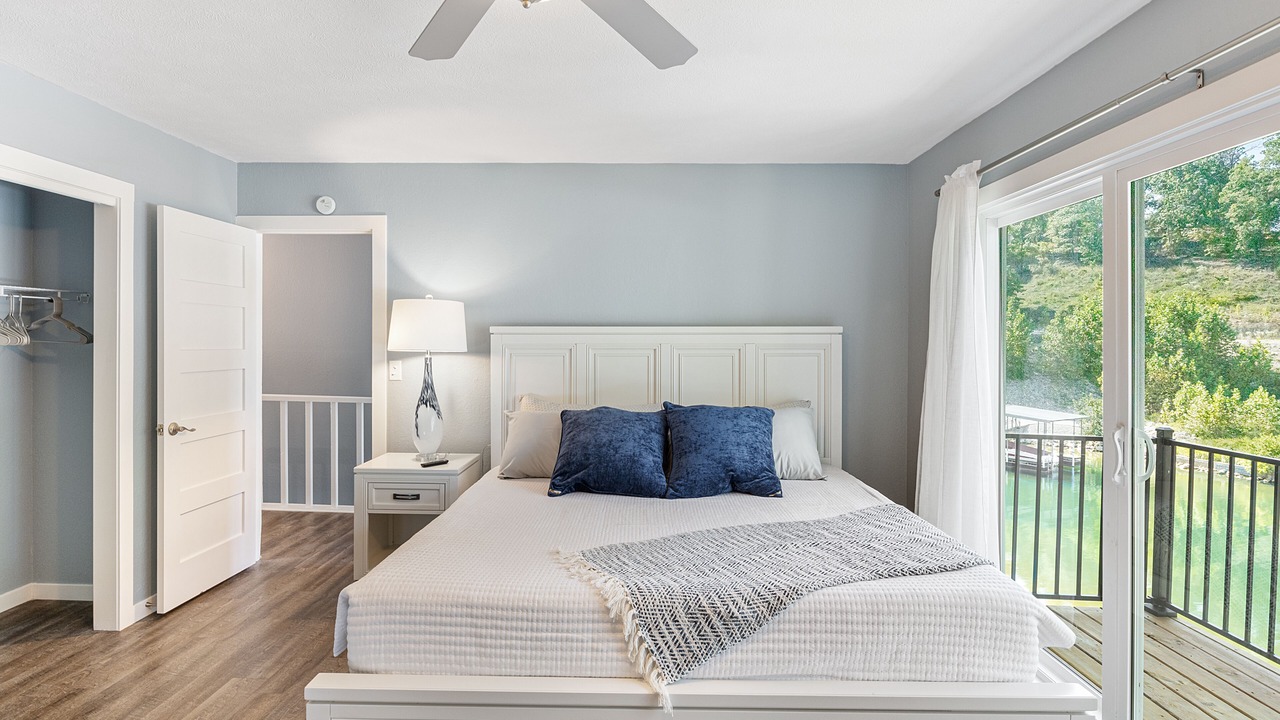 Photo of Bedroom in Lake Ozark