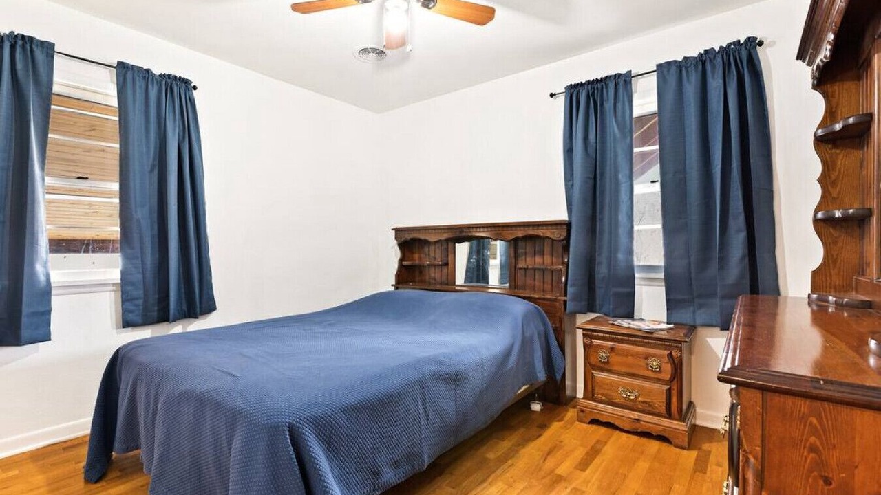 Photo of Bedroom in Central - Terry