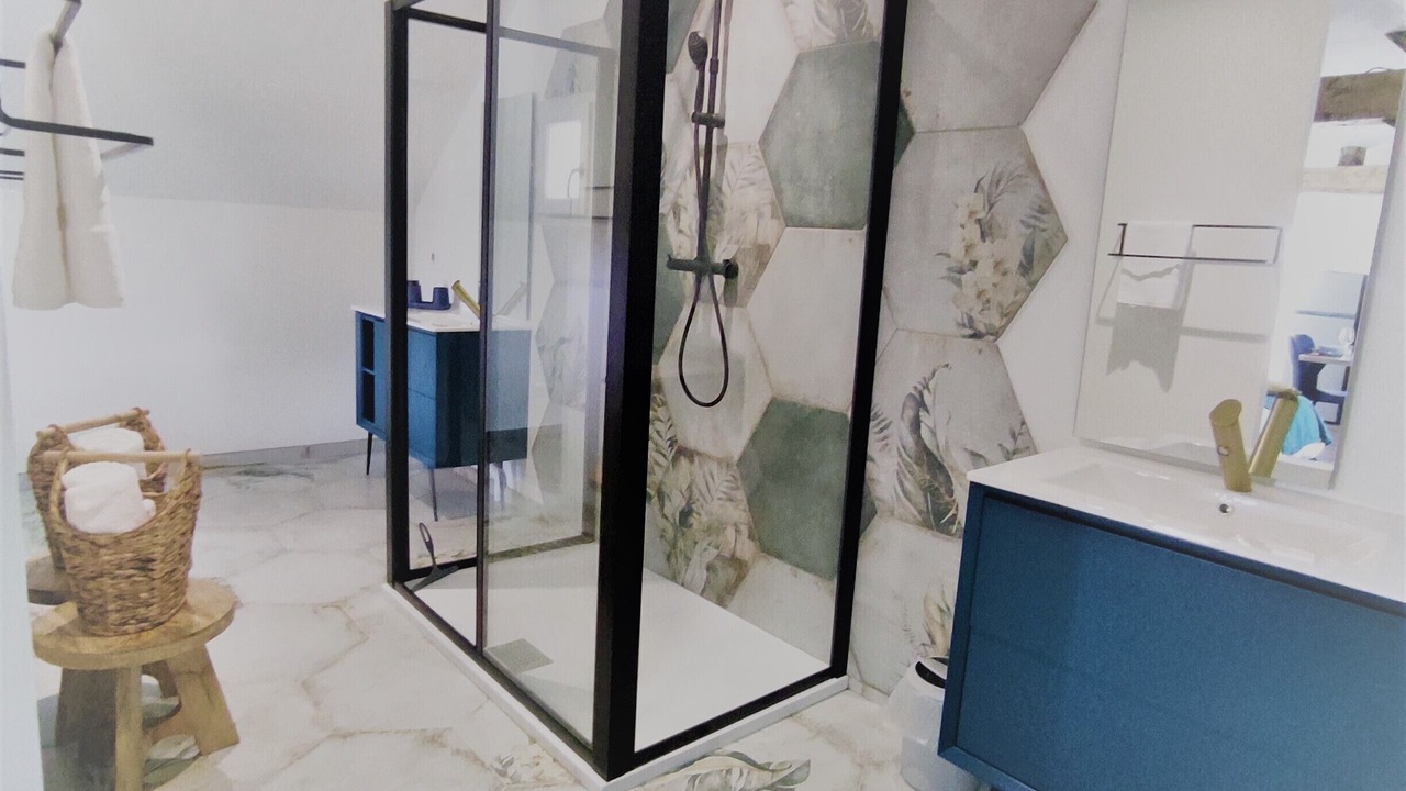 Photo of Bathroom in Saint-Jean-de-Vaux