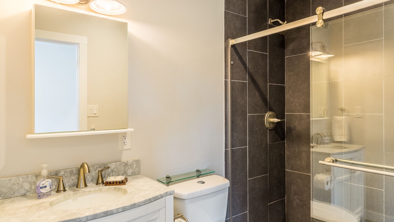 Photo of Bathroom in Lagoon Point