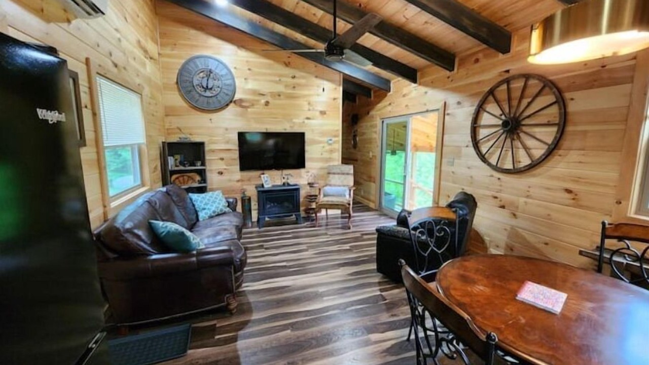 Photo of Livingroom in Frenchburg