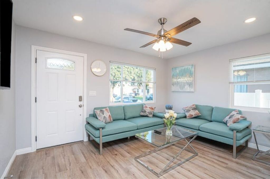 Photo of Livingroom in Lincoln Acres