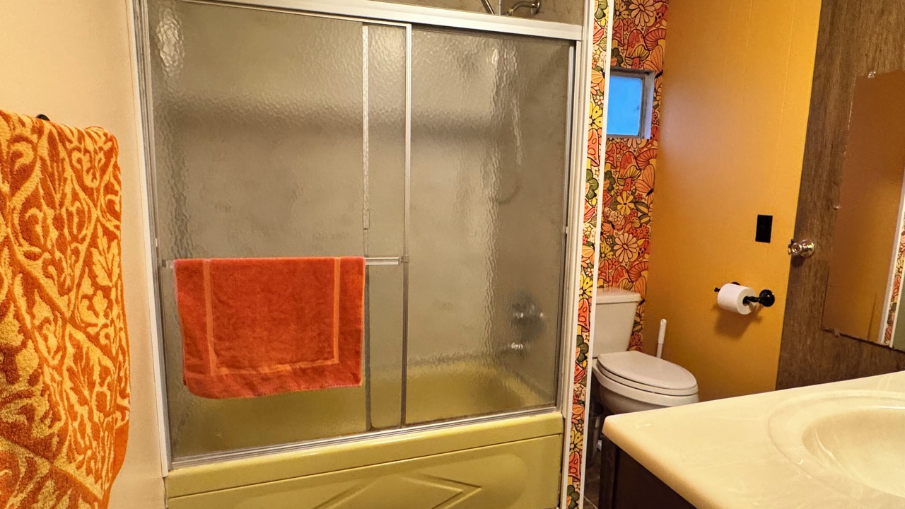 Photo of Bathroom in Roseburg