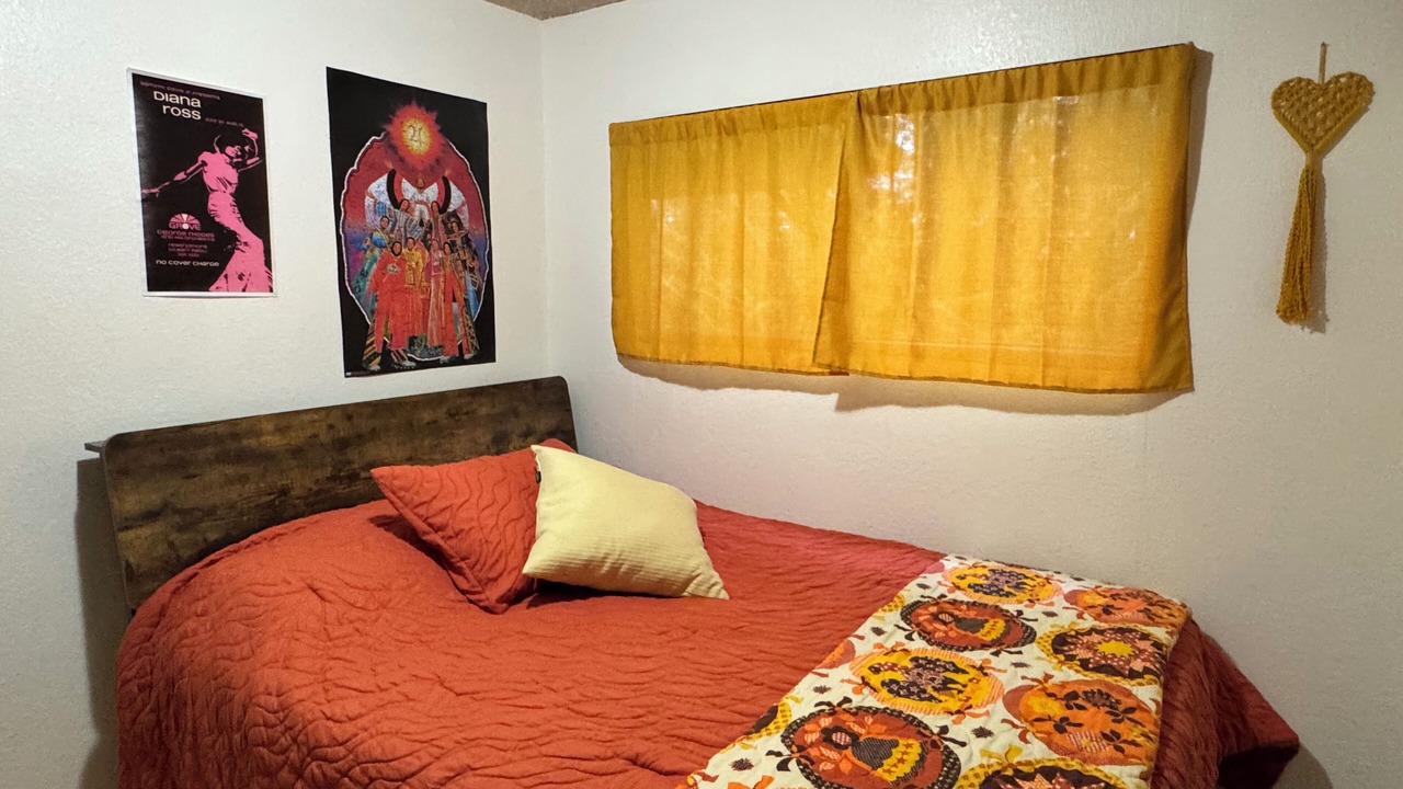 Photo of Bedroom in Roseburg