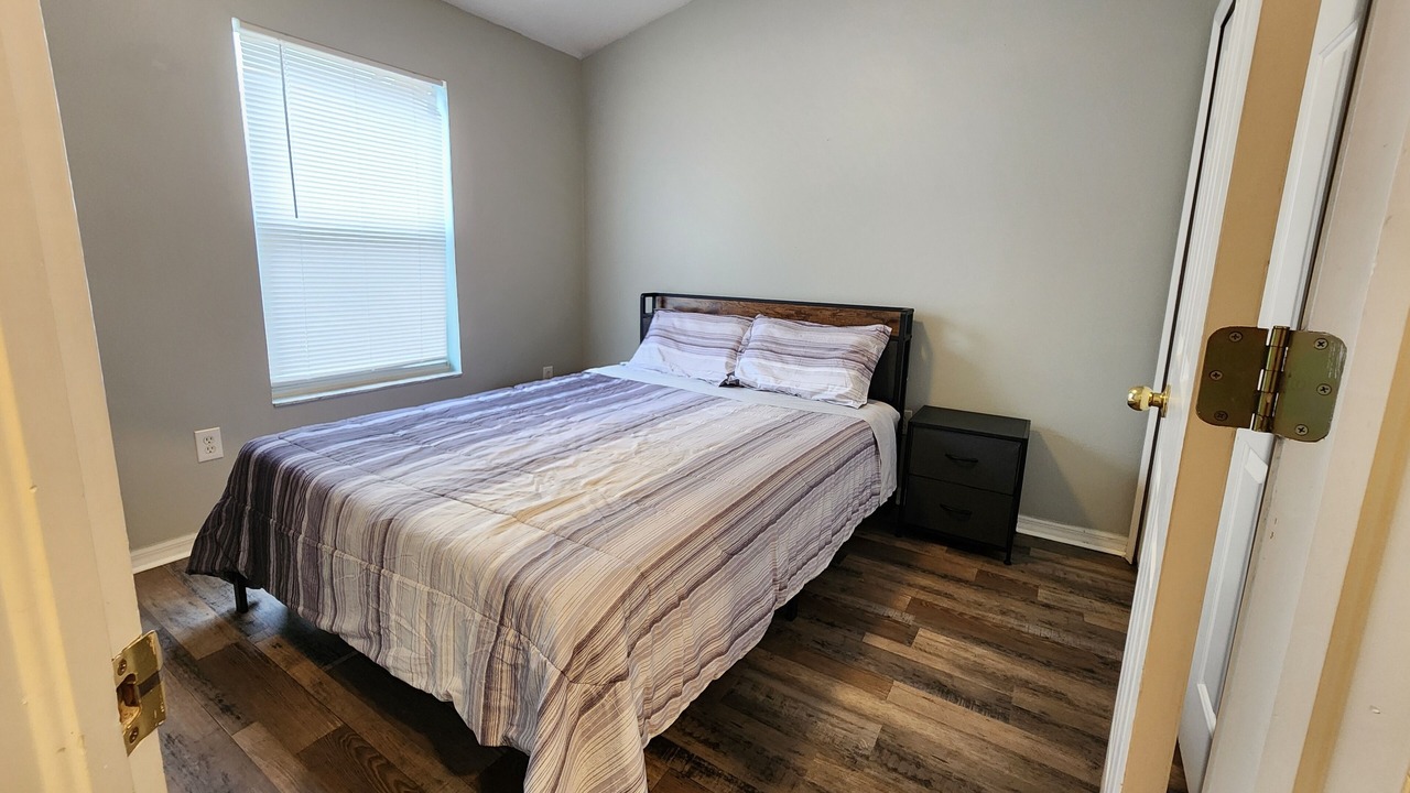 Photo of Bedroom in Meadow Pointe