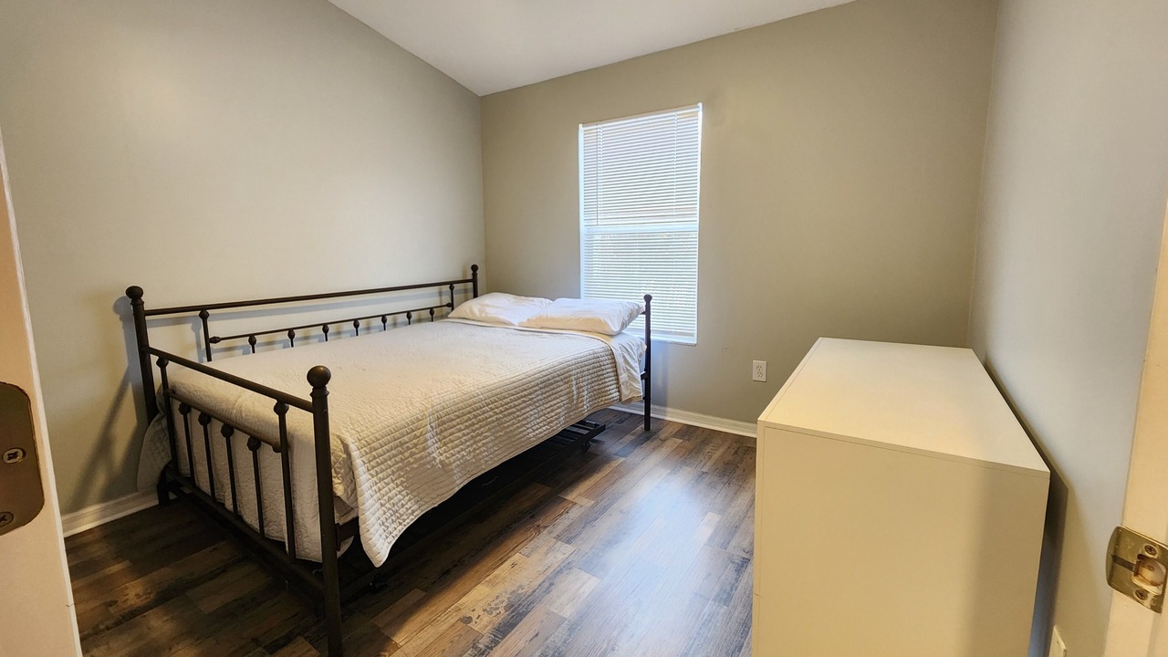 Photo of Bedroom in Meadow Pointe