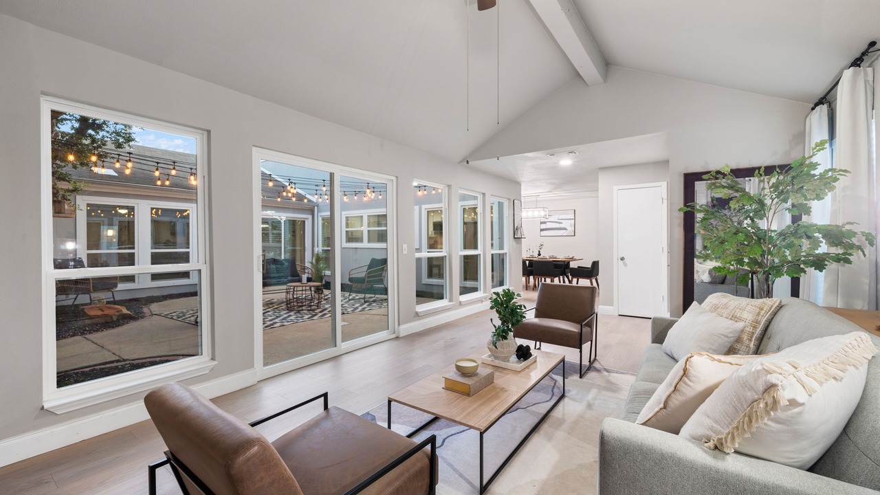 Photo of Livingroom in Plano
