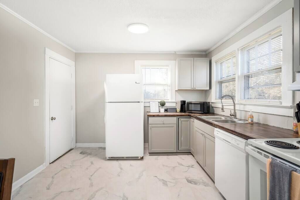 Photo of Kitchen in Central