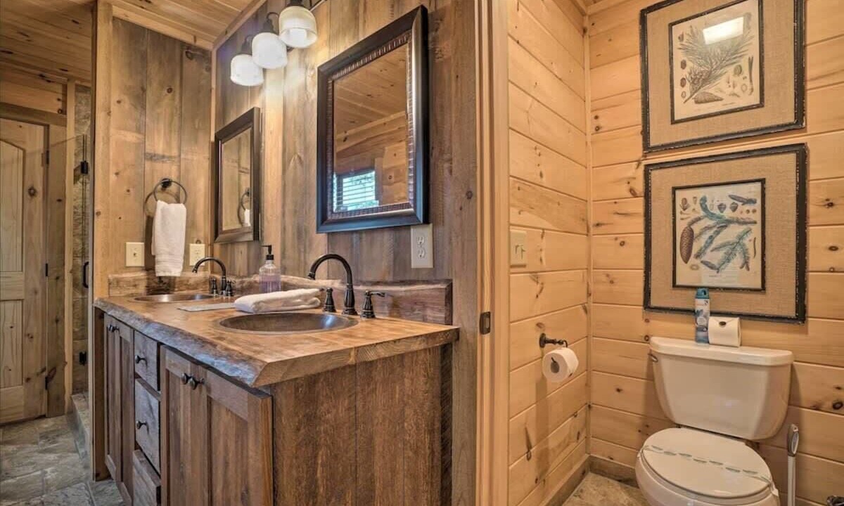 Photo of Bathroom in Ridges Over the Lake
