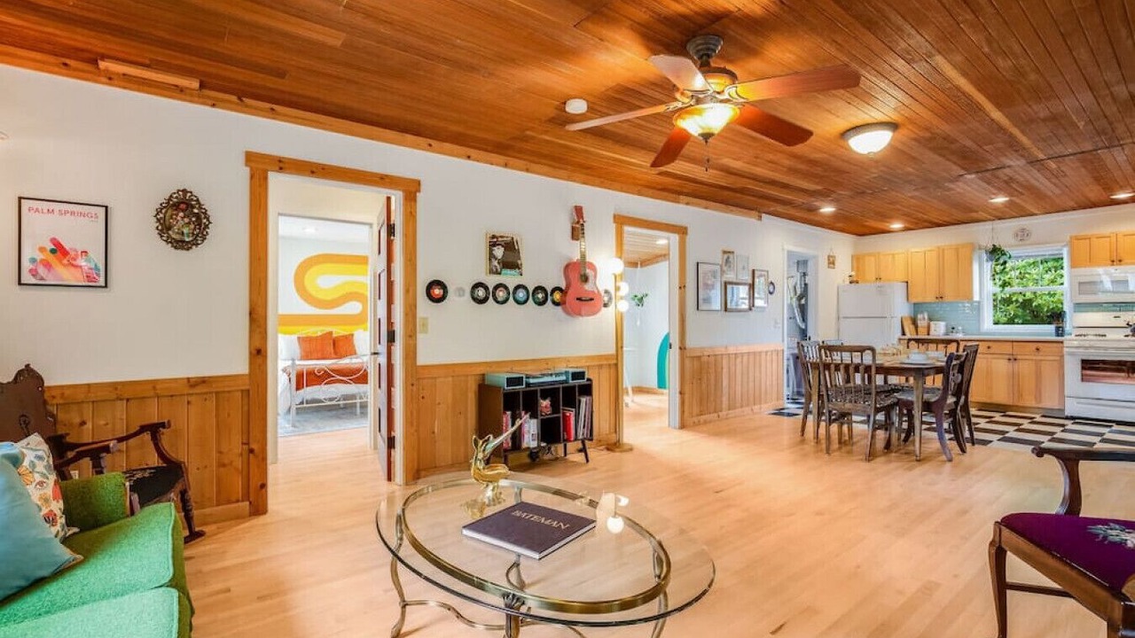 Photo of Livingroom in Fall City