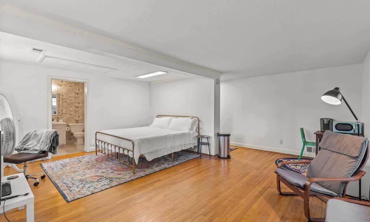 Photo of Bedroom in Forest Acres