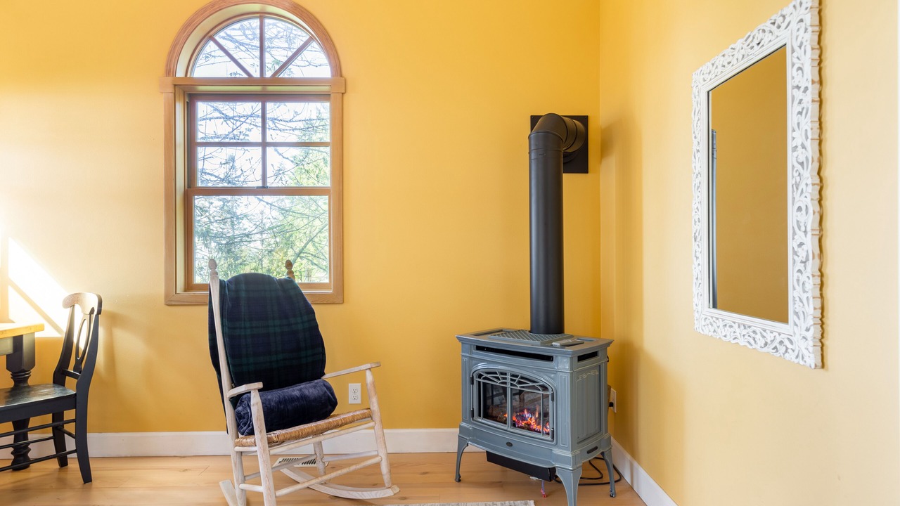 Photo of Livingroom in Lagoon Point