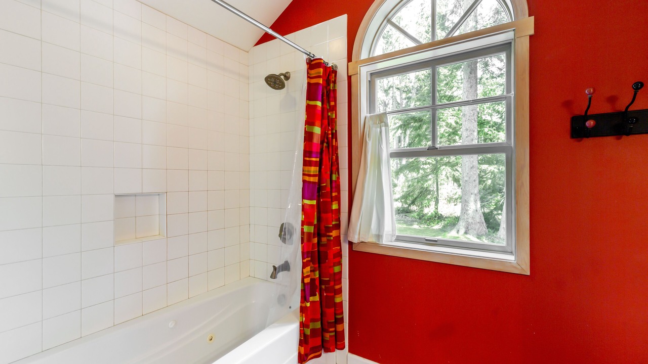 Photo of Bathroom in Lagoon Point