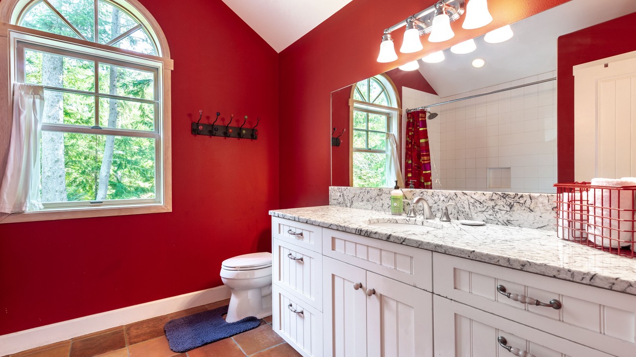 Photo of Bathroom in Lagoon Point