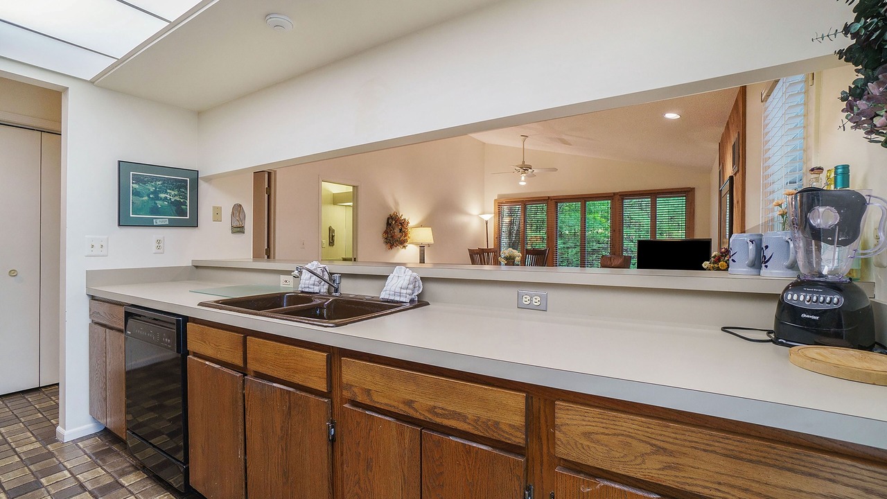 Photo of Kitchen in Maple City