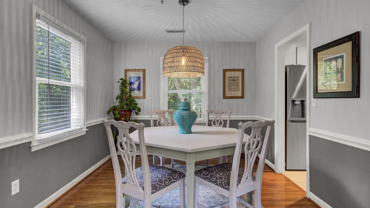 Photo of Livingroom in Hanahan