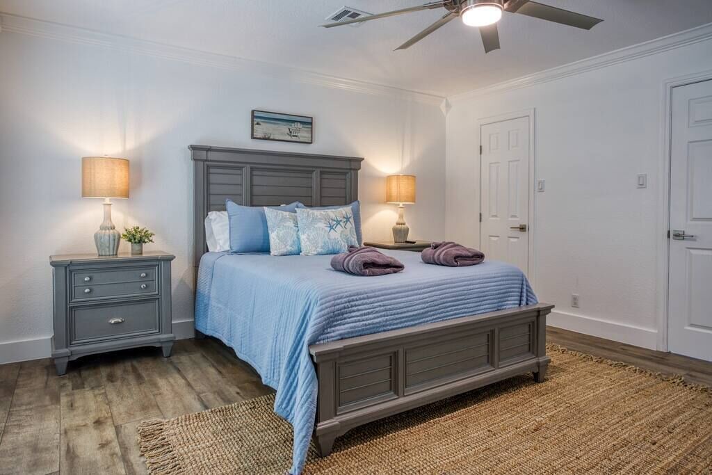 Photo of Bedroom in Bay Area