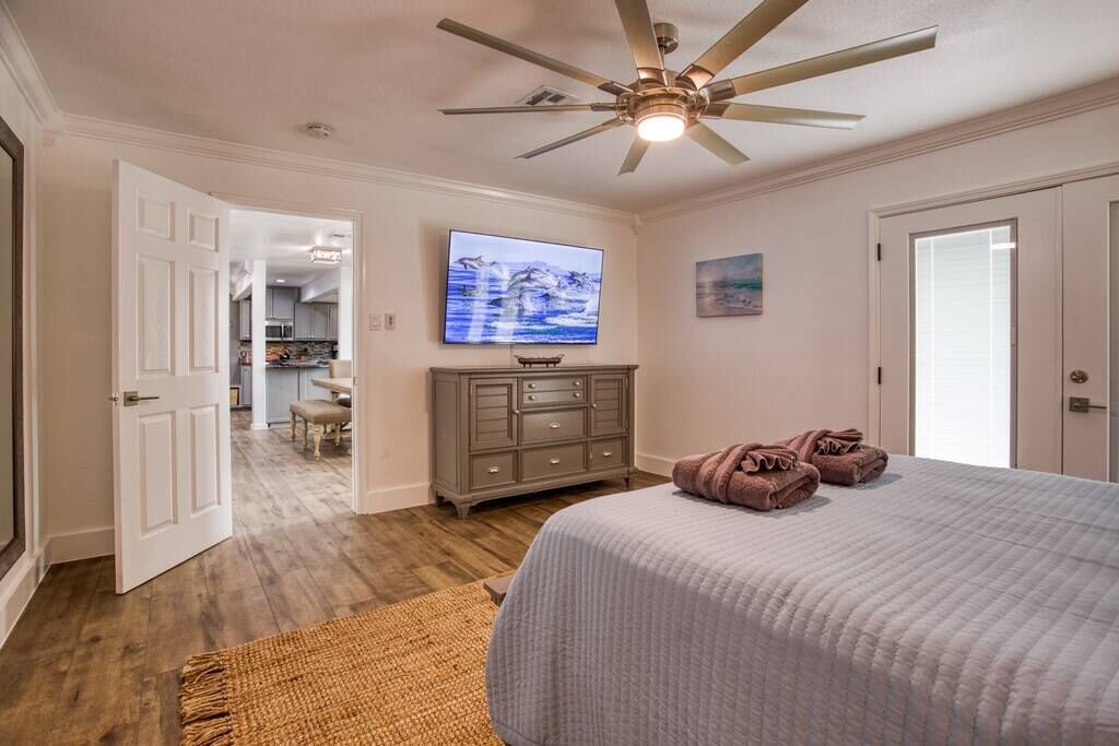 Photo of Bedroom in Bay Area