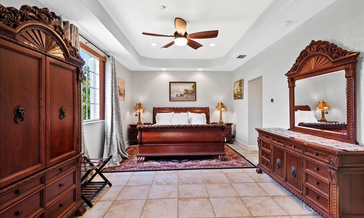 Photo of Bedroom in Loxahatchee