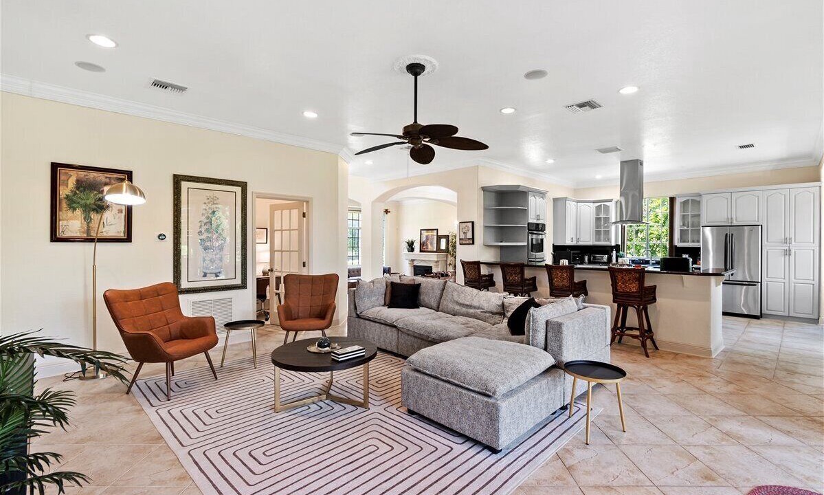 Photo of Livingroom in Loxahatchee
