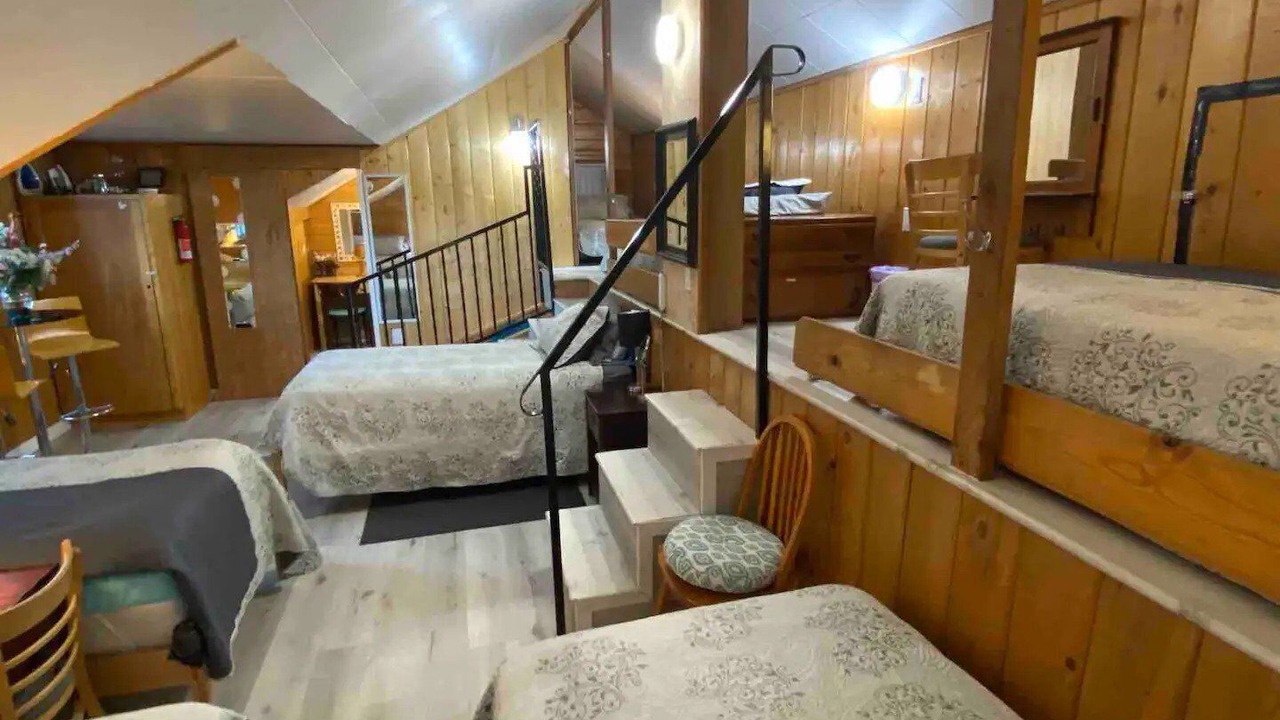 Photo of Bedroom in Crestline