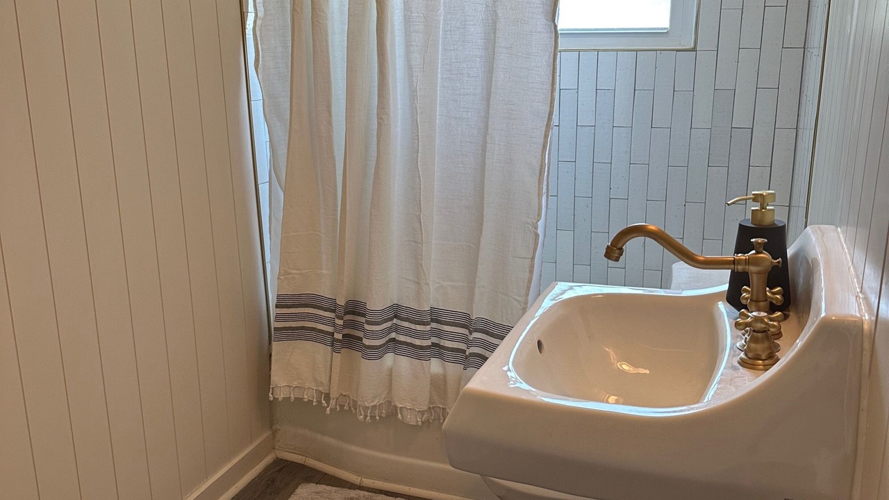 Photo of Bathroom in La Grange