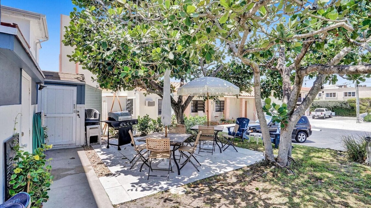 Photo of Outdoor in Hollywood South Central Beach