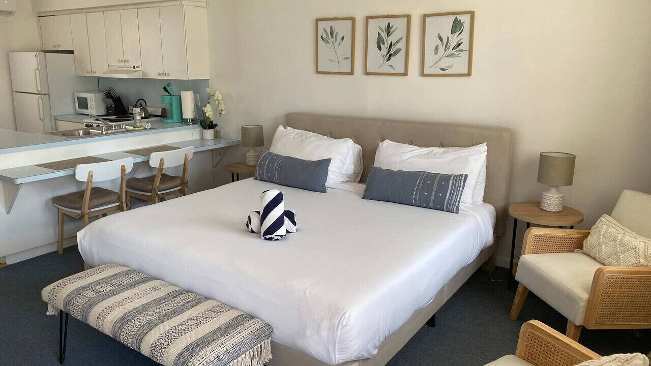 Photo of Bedroom in Hollywood South Central Beach