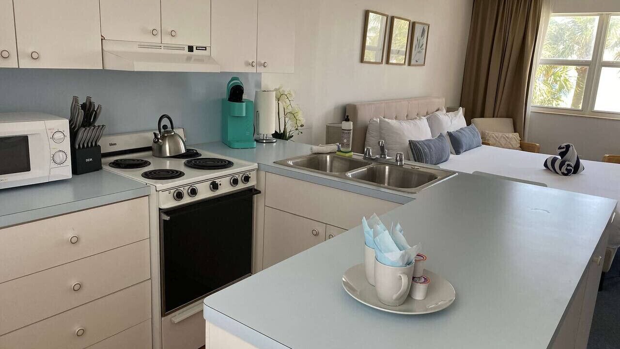 Photo of Kitchen in Hollywood South Central Beach