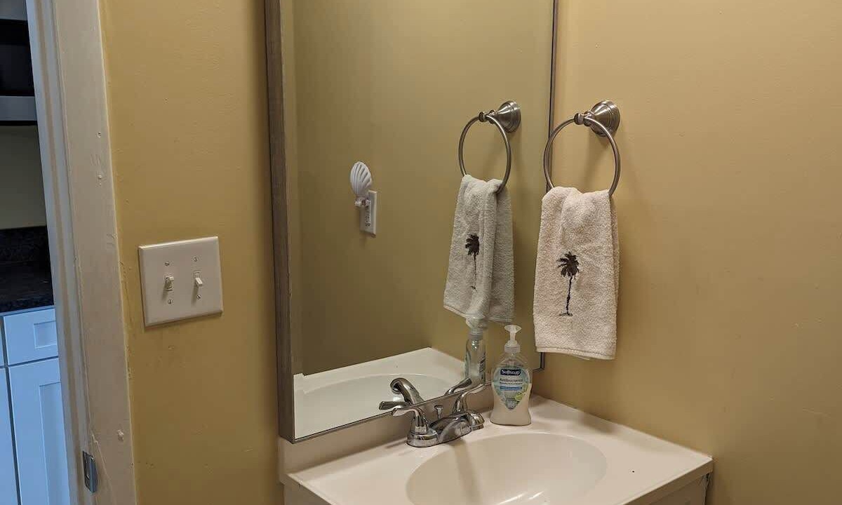 Photo of Bathroom in Wilmington Beach