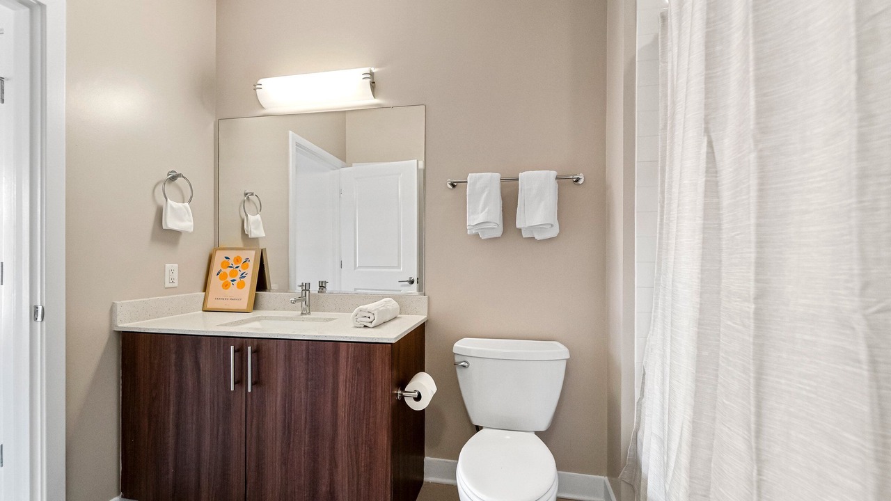 Photo of Bathroom in Jefferson Manor