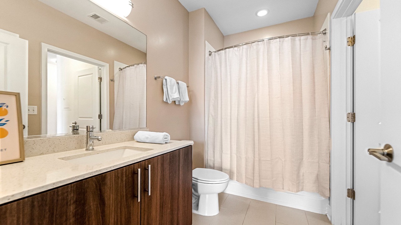 Photo of Bathroom in Jefferson Manor