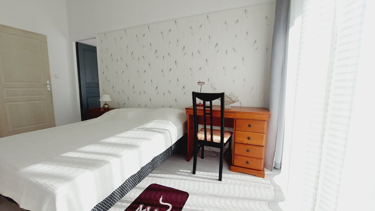 Photo of Bedroom in Escatalens