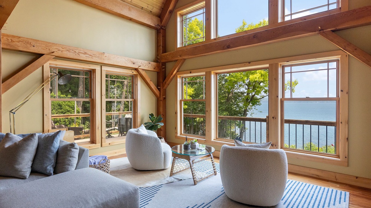 Photo of Livingroom in South Hero