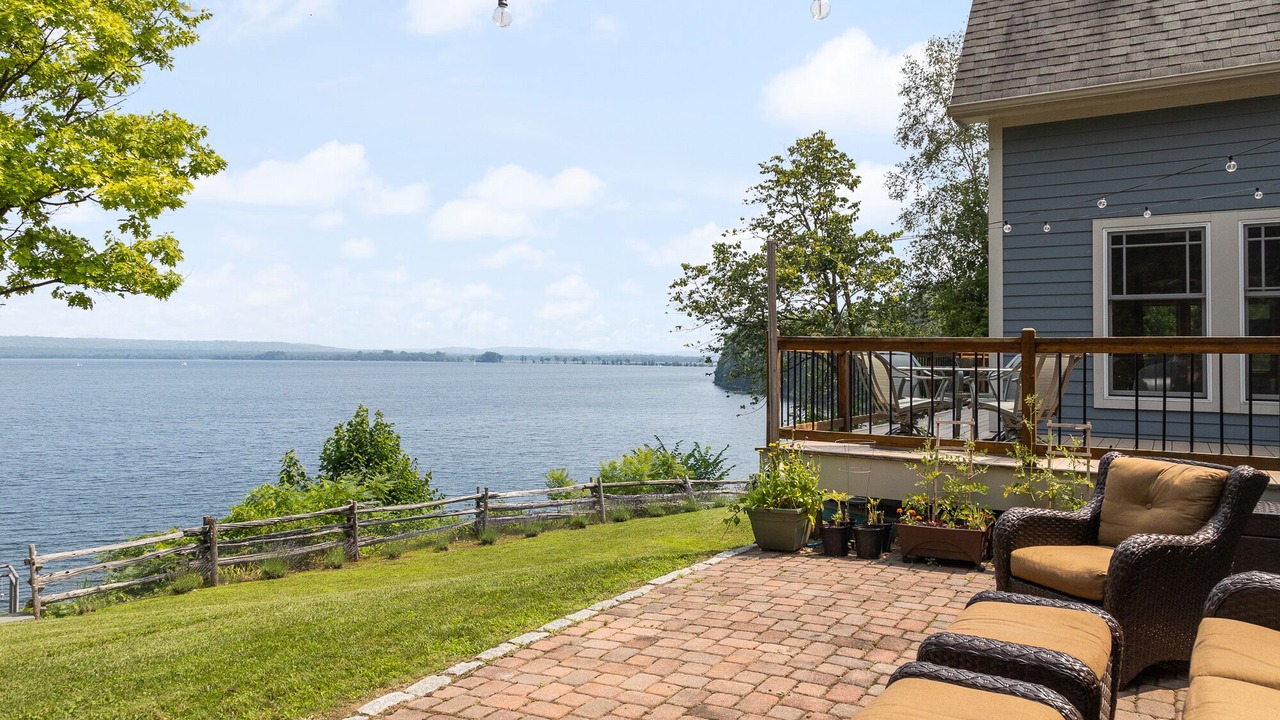 Photo of Patio Balcony in South Hero