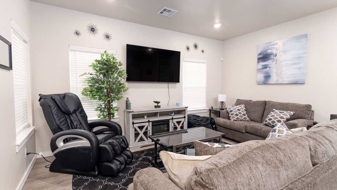 Photo of Livingroom in Edmond