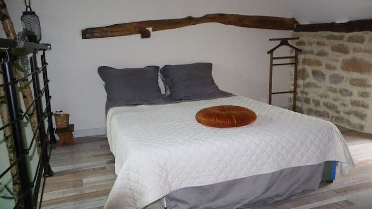 Photo of Bedroom in Savigny-sous-Malain
