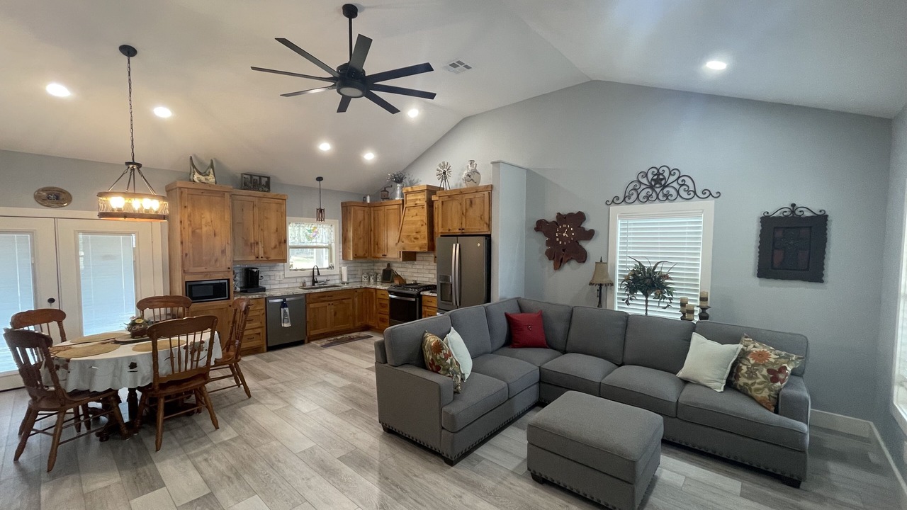 Photo of Livingroom in Caldwell