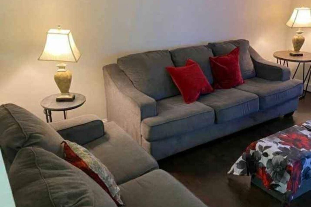 Photo of Livingroom in Beverly