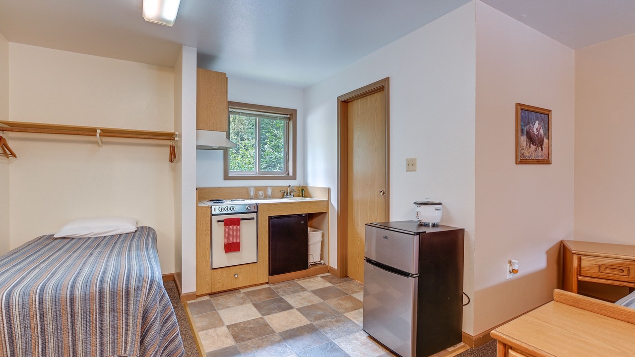 Photo of Bedroom in Cooper Landing