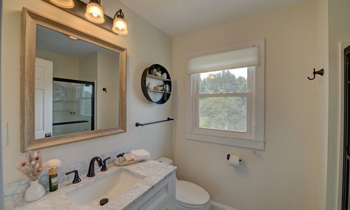 Photo of Bathroom in Central Bridge