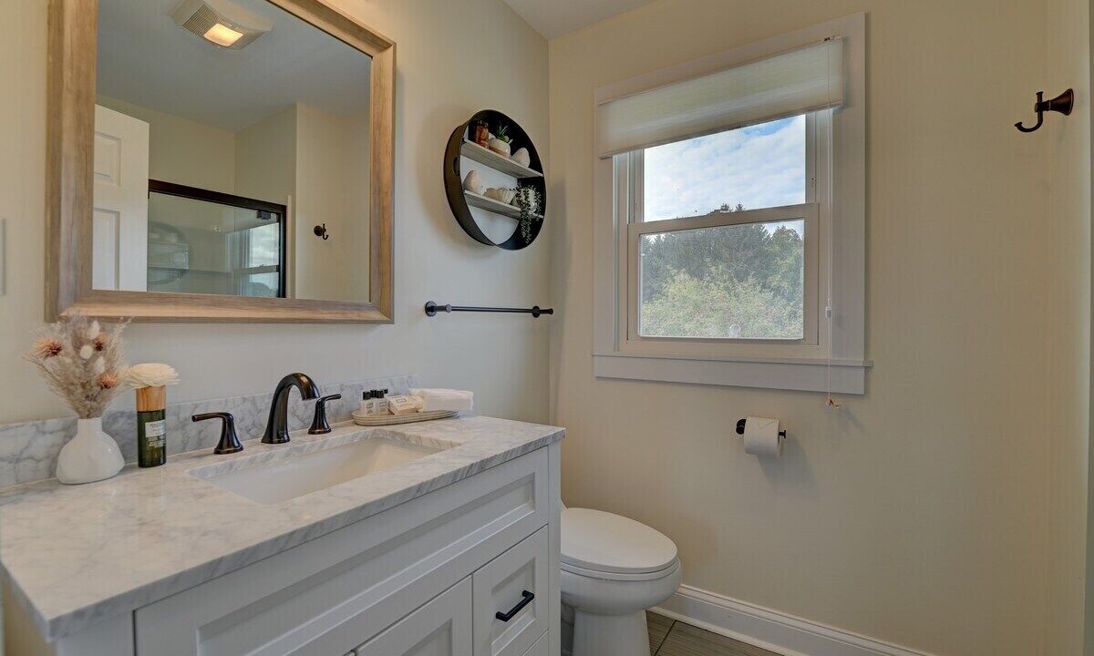 Photo of Bathroom in Central Bridge