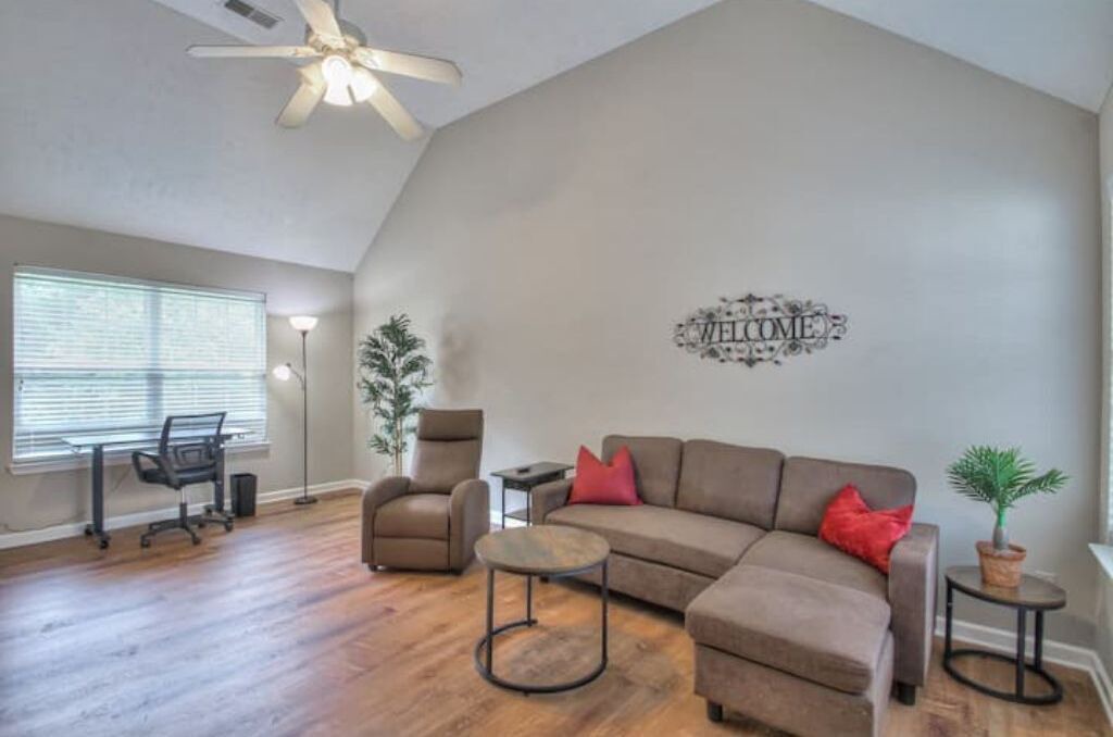 Photo of Livingroom in Smyrna
