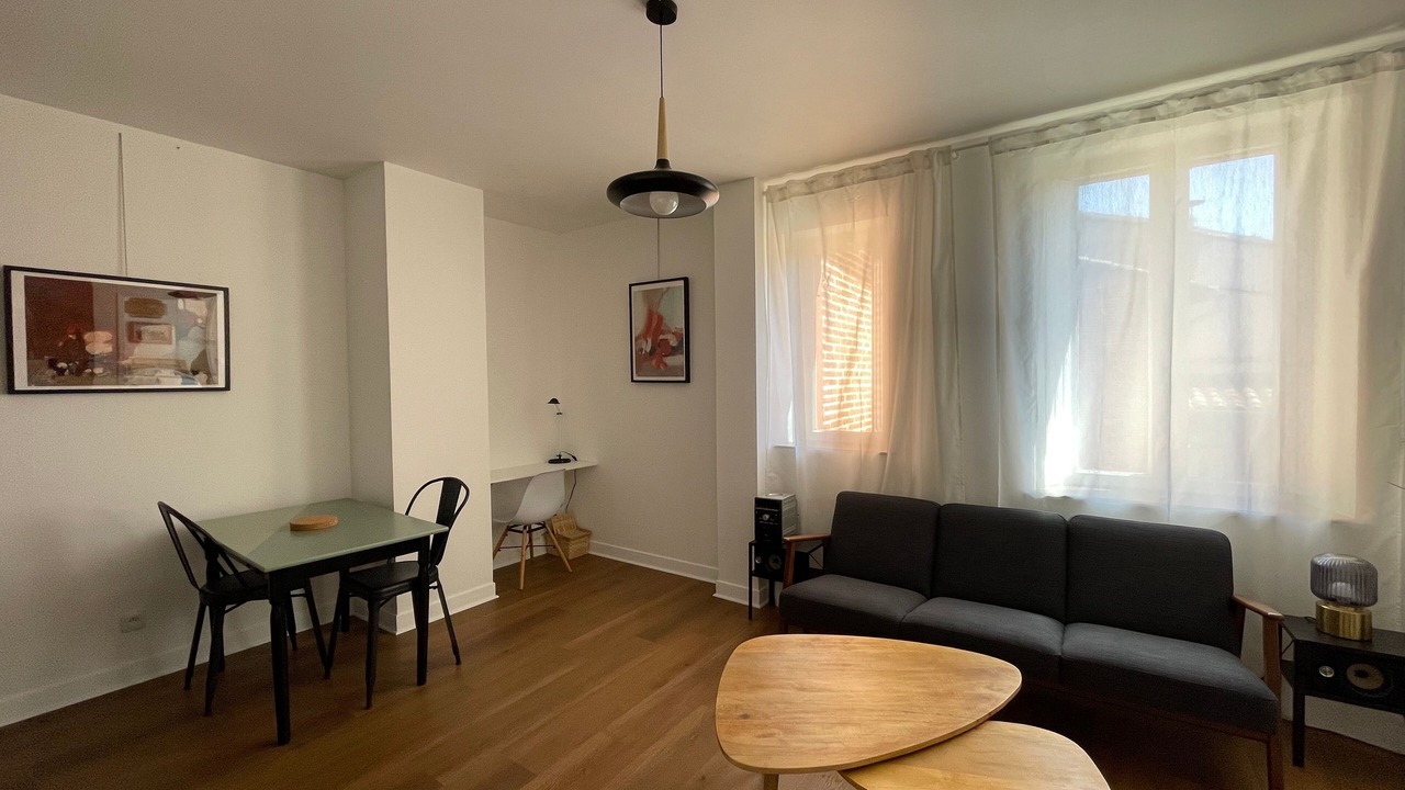 Photo of Livingroom in Arnaud Bernard