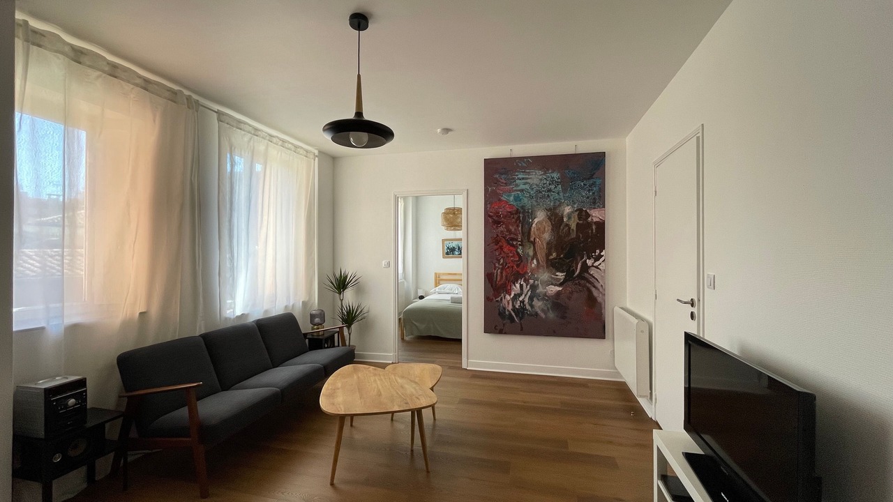 Photo of Livingroom in Arnaud Bernard