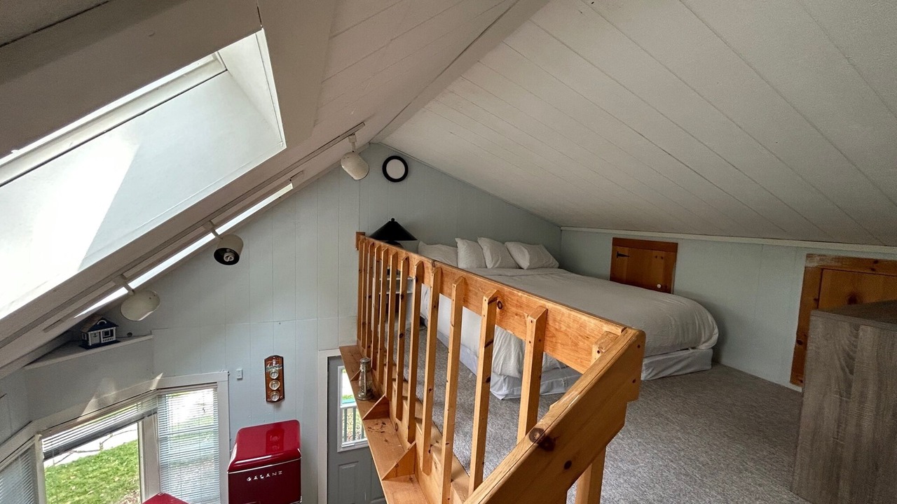 Photo of Bedroom in Wasaga Beach